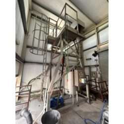 Waste press with starch recovery